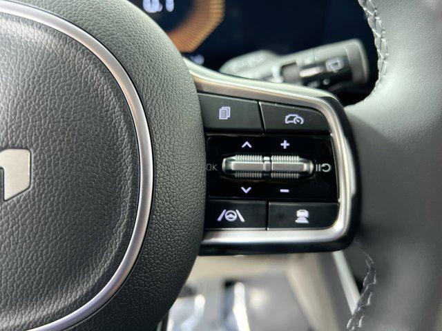 new 2025 Kia Carnival car, priced at $39,575