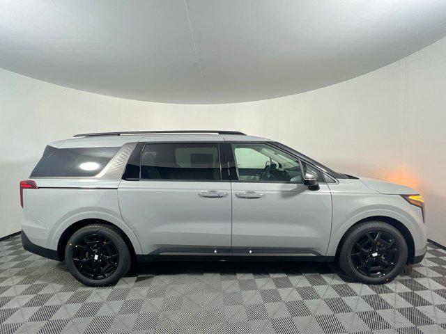 new 2025 Kia Carnival Hybrid car, priced at $52,700