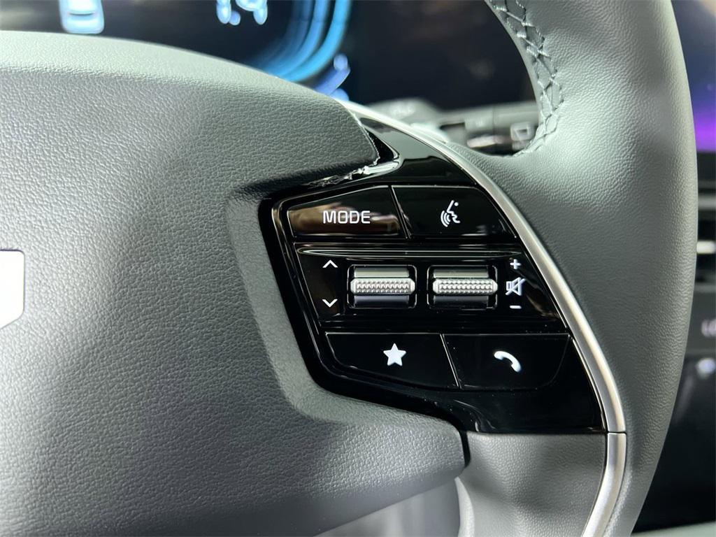 new 2025 Kia Niro car, priced at $26,925