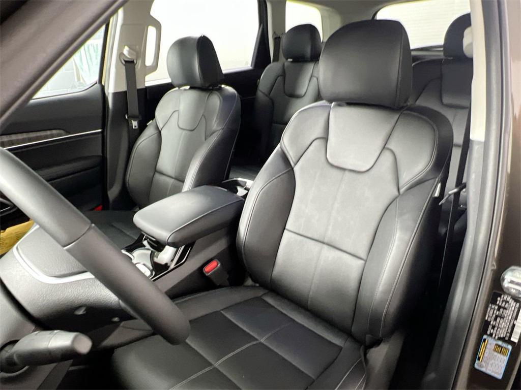 new 2025 Kia Telluride car, priced at $41,695