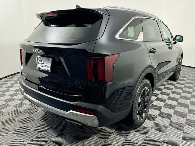 new 2025 Kia Sorento car, priced at $32,075