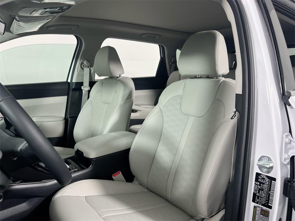 new 2026 Kia Sorento car, priced at $37,330