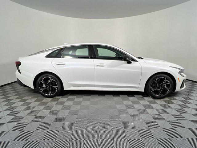 new 2025 Kia K5 car, priced at $30,100