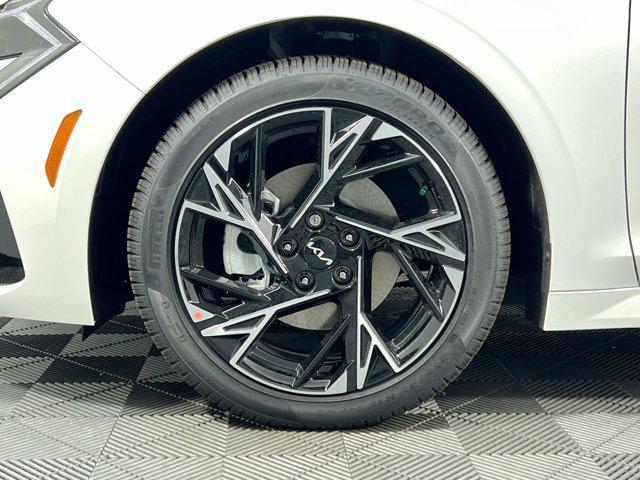 new 2025 Kia K5 car, priced at $30,100