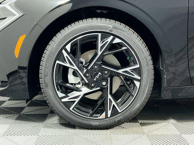 new 2025 Kia K5 car, priced at $25,737
