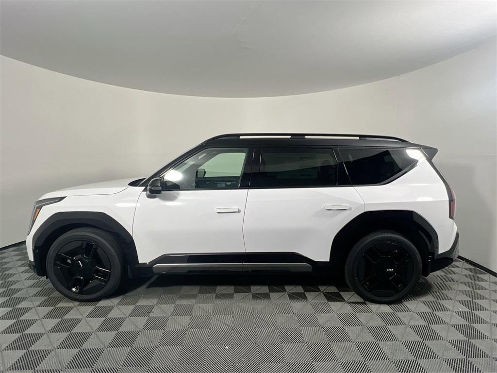 new 2026 Kia EV9 car, priced at $77,285