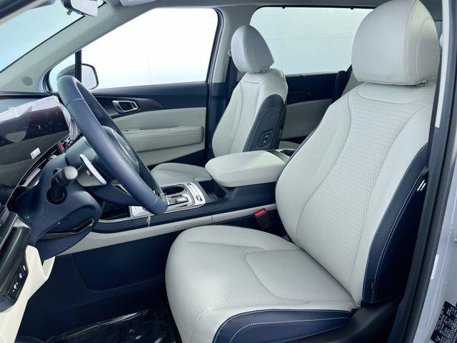 new 2026 Kia Carnival Hybrid car, priced at $48,810