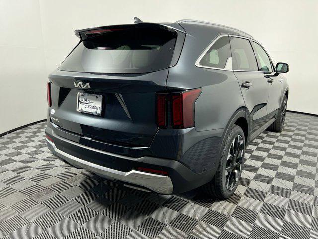 new 2025 Kia Sorento car, priced at $35,214