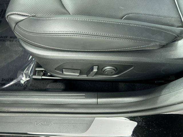 used 2025 Kia K5 car, priced at $32,000