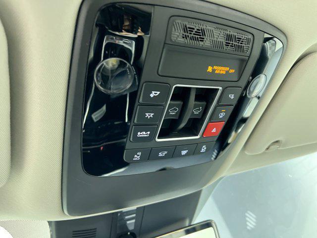 new 2025 Kia Carnival Hybrid car, priced at $50,978
