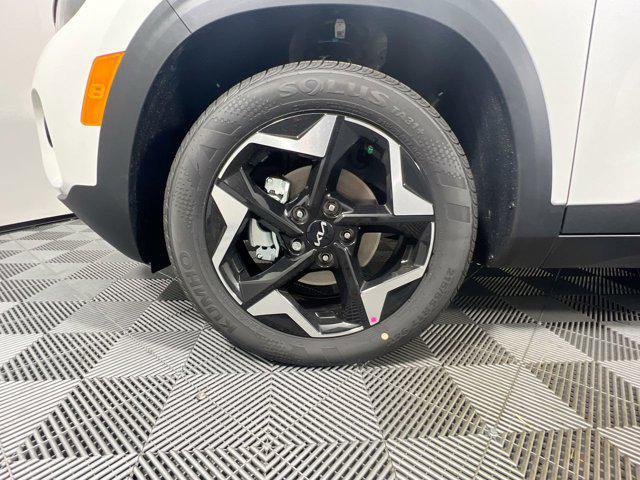 new 2025 Kia Seltos car, priced at $27,305