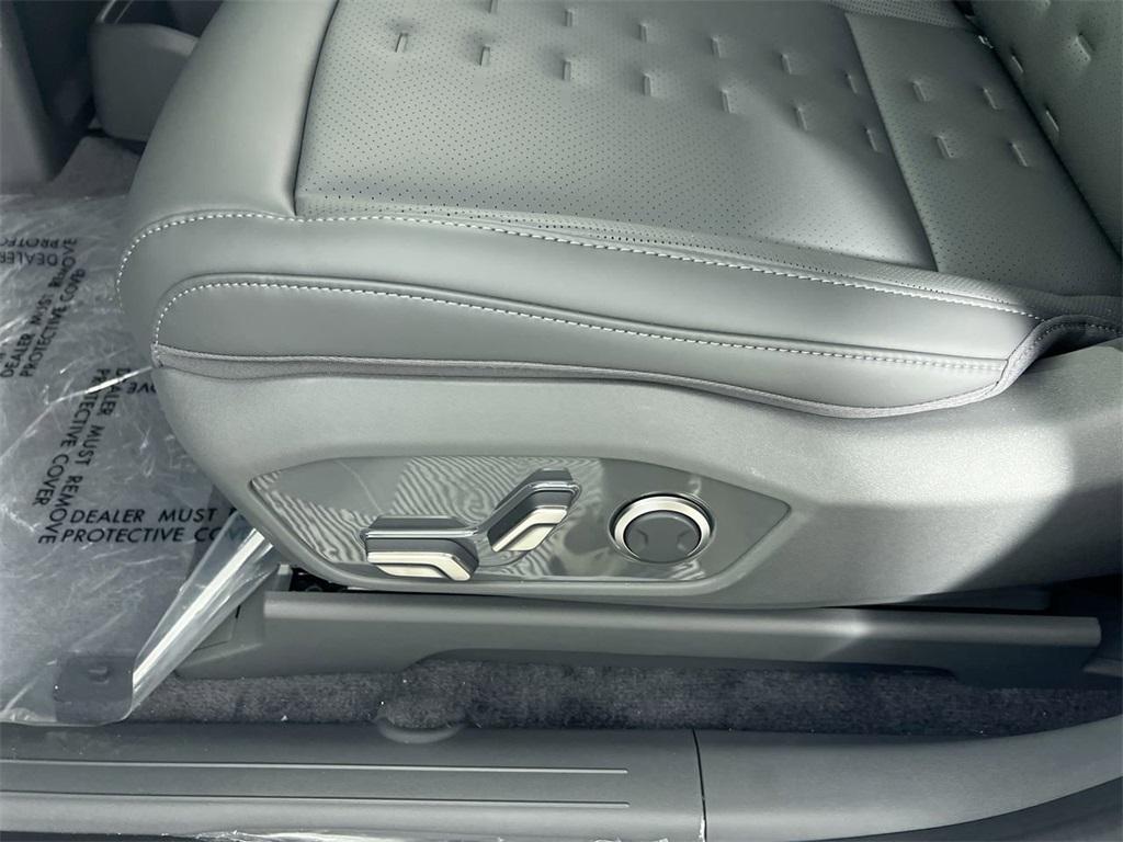 new 2026 Kia EV9 car, priced at $66,930