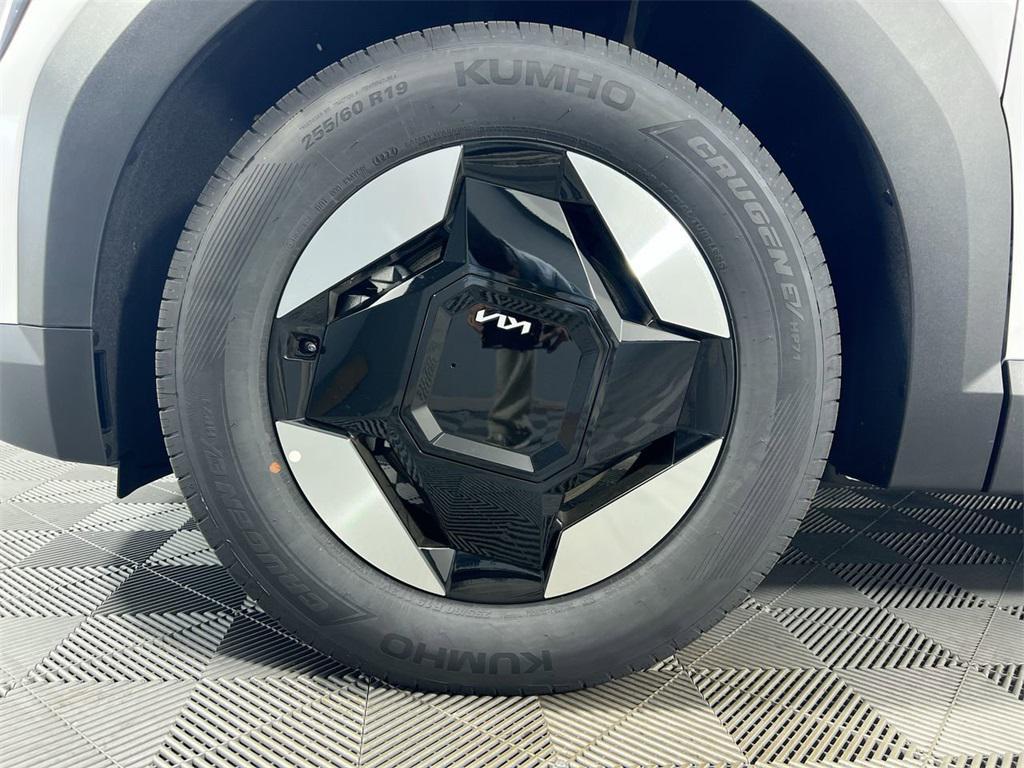 new 2026 Kia EV9 car, priced at $66,930