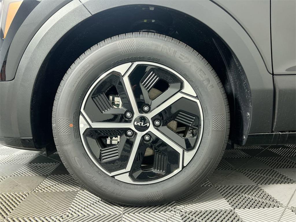 new 2025 Kia Niro car, priced at $26,111