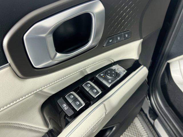 new 2025 Kia Sorento Hybrid car, priced at $41,198