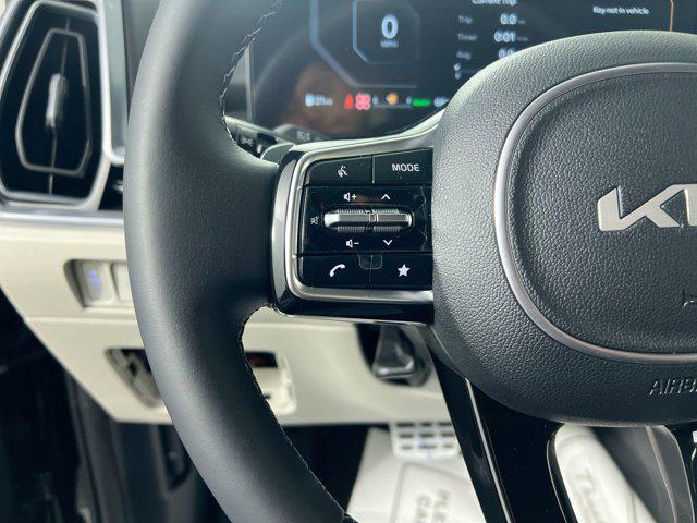new 2025 Kia Sorento Hybrid car, priced at $41,198
