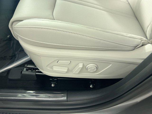 new 2025 Kia Sorento Hybrid car, priced at $42,170