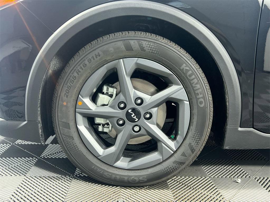 new 2025 Kia K4 car, priced at $24,870