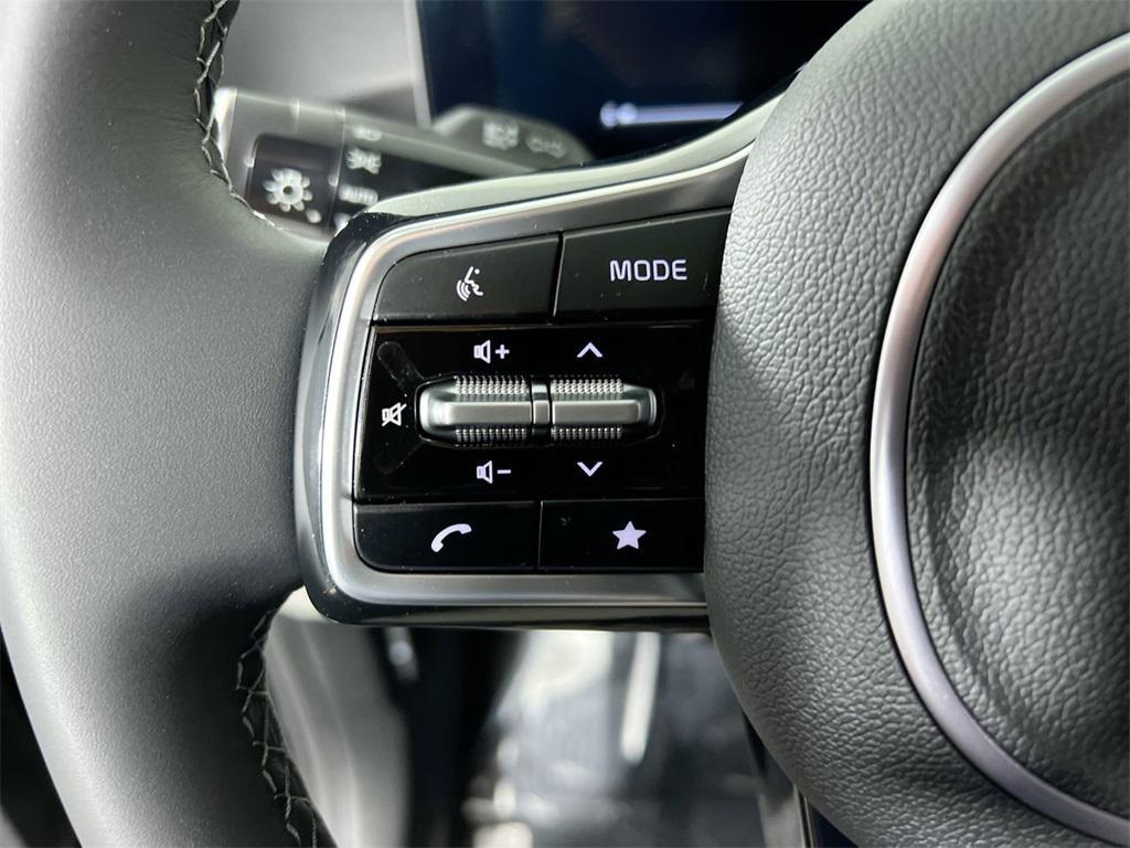 new 2025 Kia Sorento car, priced at $30,663