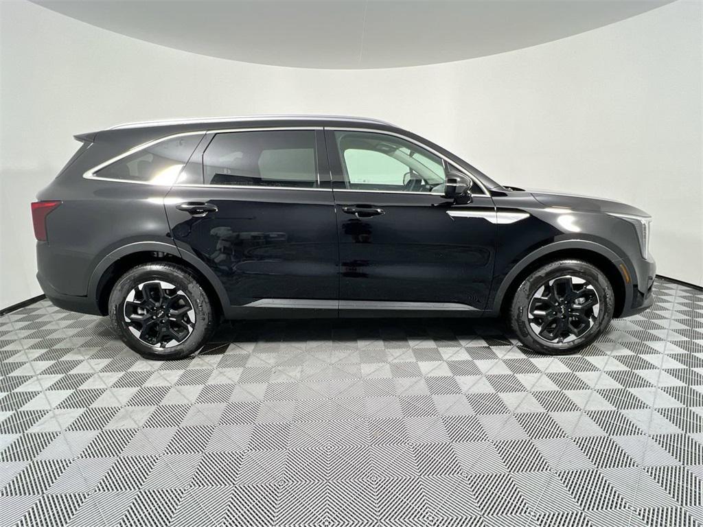 new 2025 Kia Sorento car, priced at $30,663