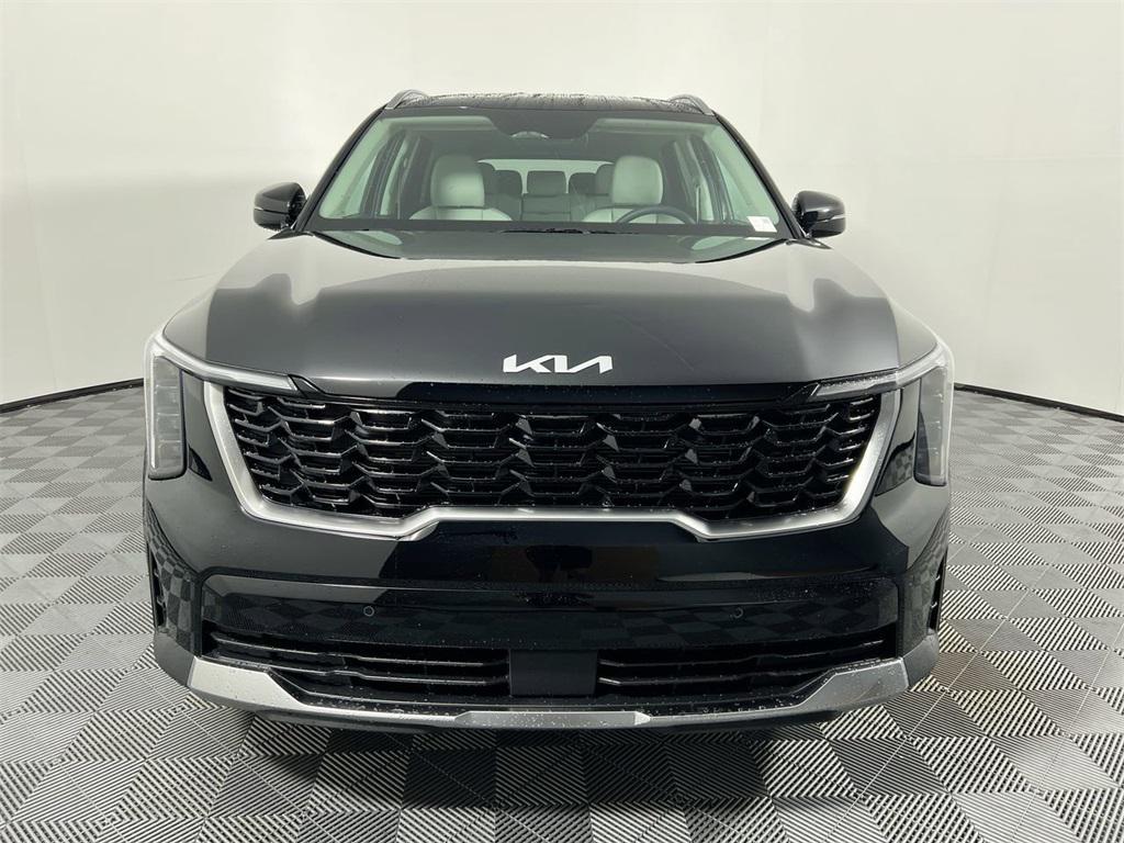 new 2025 Kia Sorento car, priced at $30,663