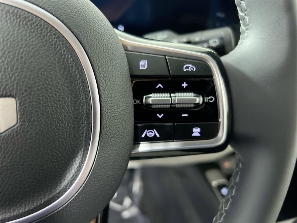 new 2025 Kia Sorento car, priced at $30,663