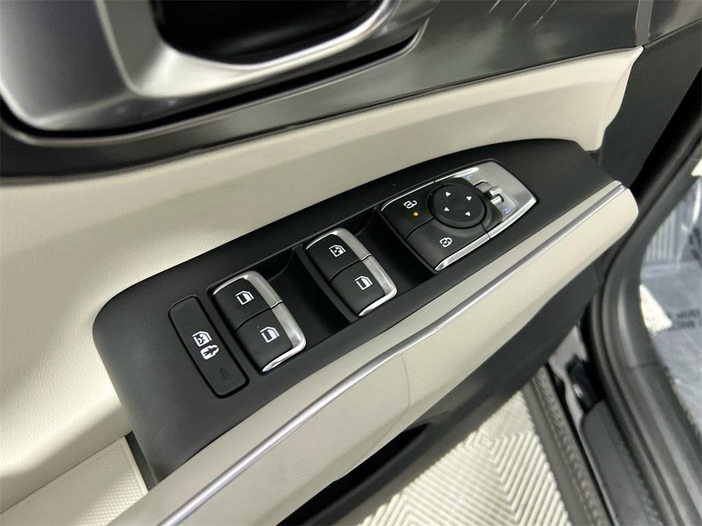 new 2025 Kia Sorento car, priced at $30,663