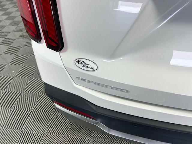 new 2025 Kia Sorento Hybrid car, priced at $42,180
