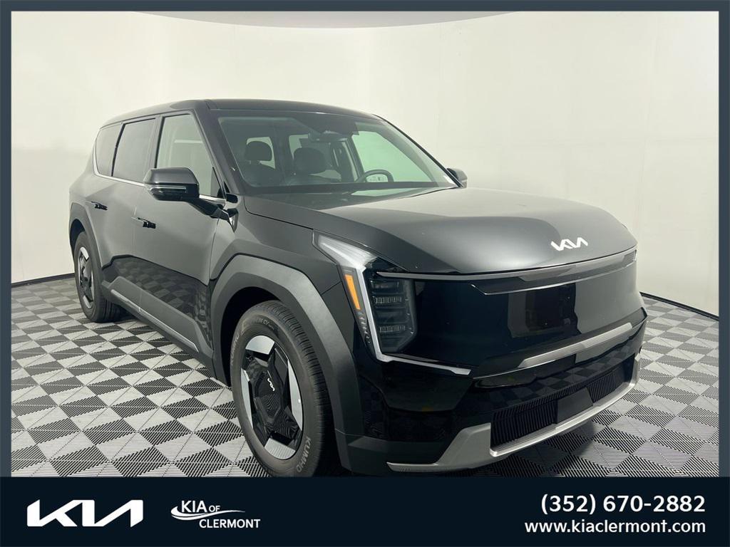 new 2026 Kia EV9 car, priced at $60,370