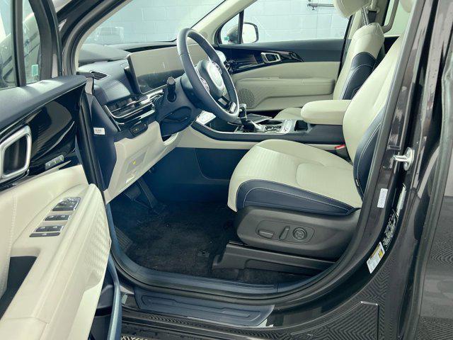 new 2025 Kia Carnival car, priced at $45,830