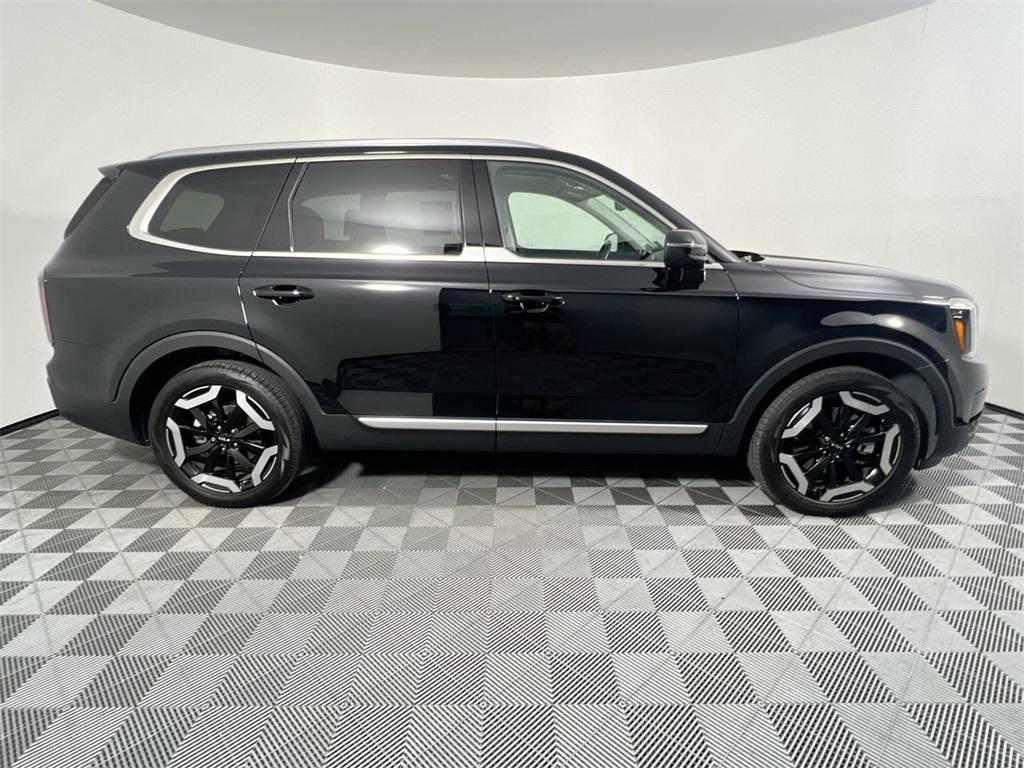 new 2025 Kia Telluride car, priced at $45,180