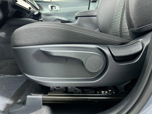 new 2025 Kia Sorento car, priced at $29,332