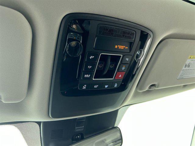 new 2025 Kia Carnival Hybrid car, priced at $50,160