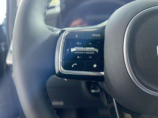 new 2025 Kia Carnival Hybrid car, priced at $51,915