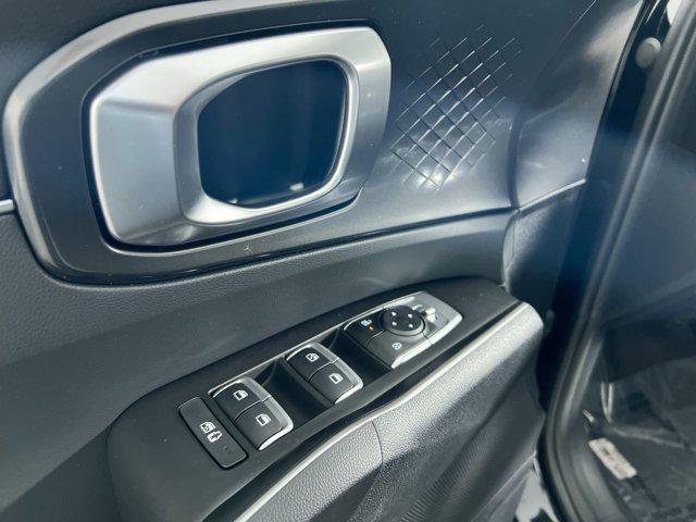 new 2025 Kia Sorento car, priced at $29,669