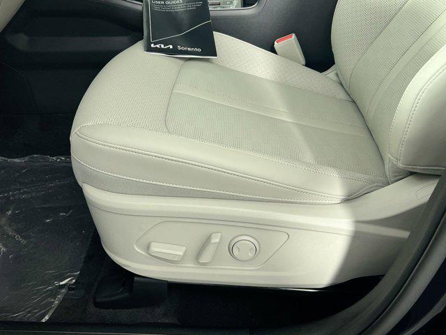 new 2025 Kia Sorento car, priced at $35,625