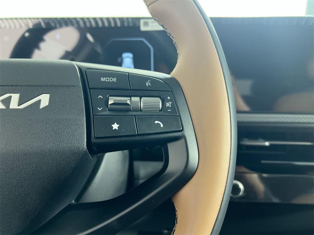 new 2025 Kia EV6 car, priced at $37,512