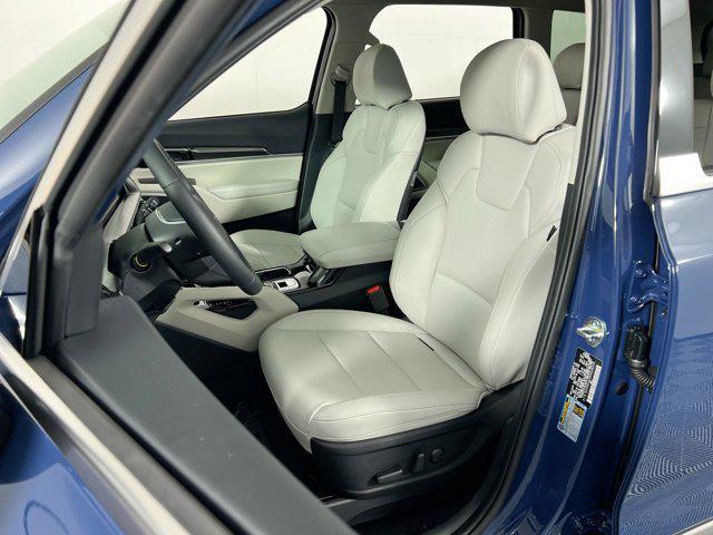 new 2025 Kia Telluride car, priced at $38,922
