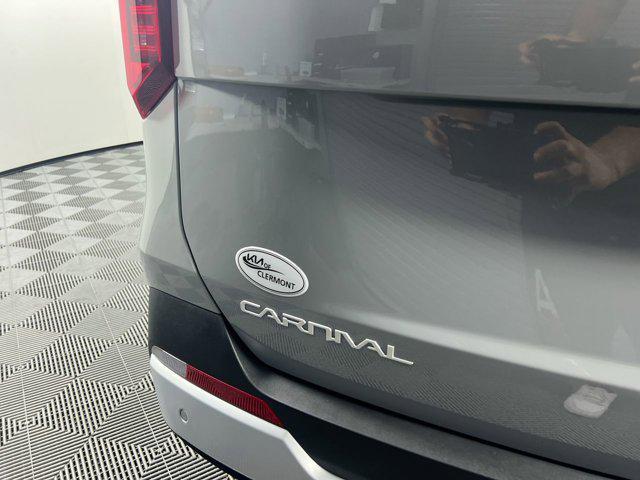 new 2025 Kia Carnival car, priced at $40,641