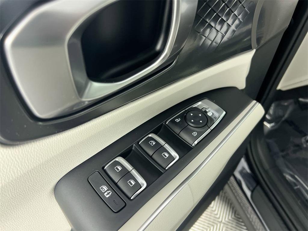 new 2026 Kia Sorento car, priced at $33,786