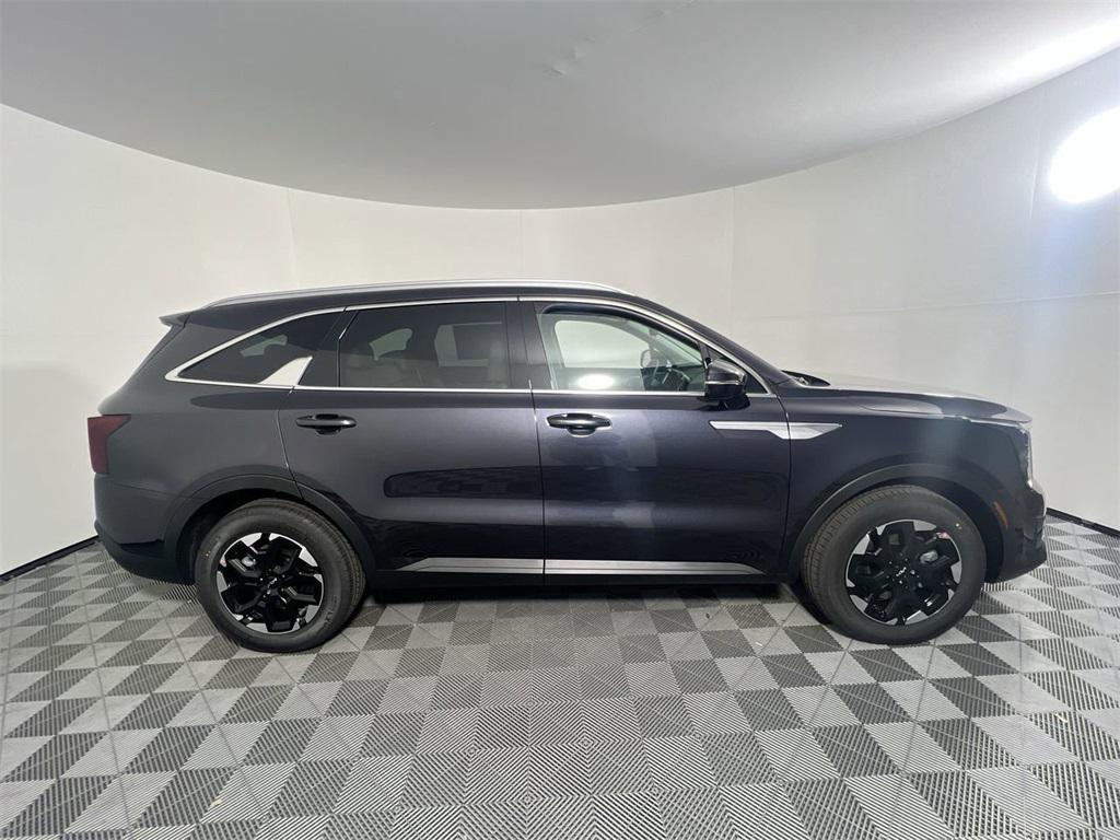 new 2026 Kia Sorento car, priced at $33,786