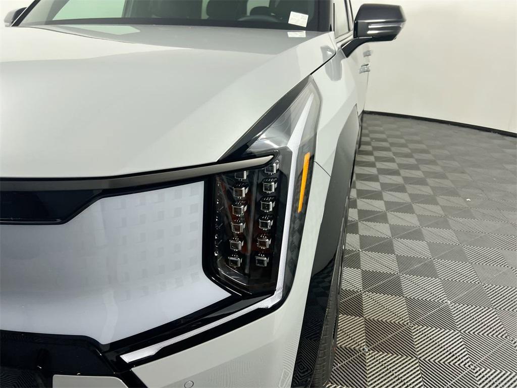new 2026 Kia EV9 car, priced at $77,190