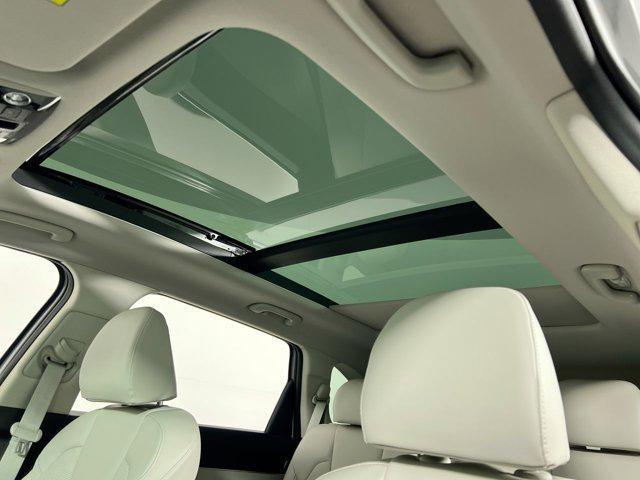 new 2025 Kia Sorento car, priced at $43,885