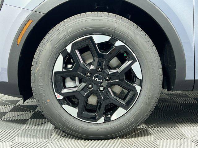 new 2025 Kia Sorento car, priced at $33,238