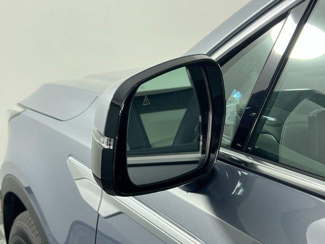 new 2025 Kia Sorento car, priced at $33,238