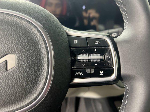 new 2025 Kia Sorento car, priced at $33,787