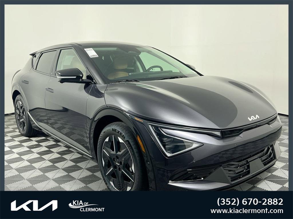 new 2025 Kia EV6 car, priced at $37,548