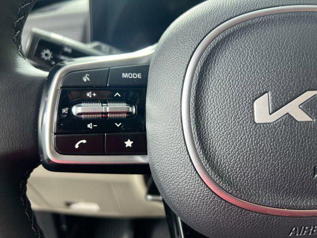 new 2026 Kia Carnival Hybrid car, priced at $40,545