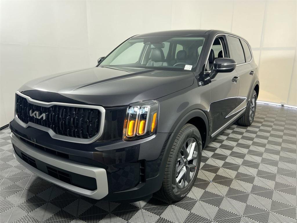 new 2025 Kia Telluride car, priced at $38,185