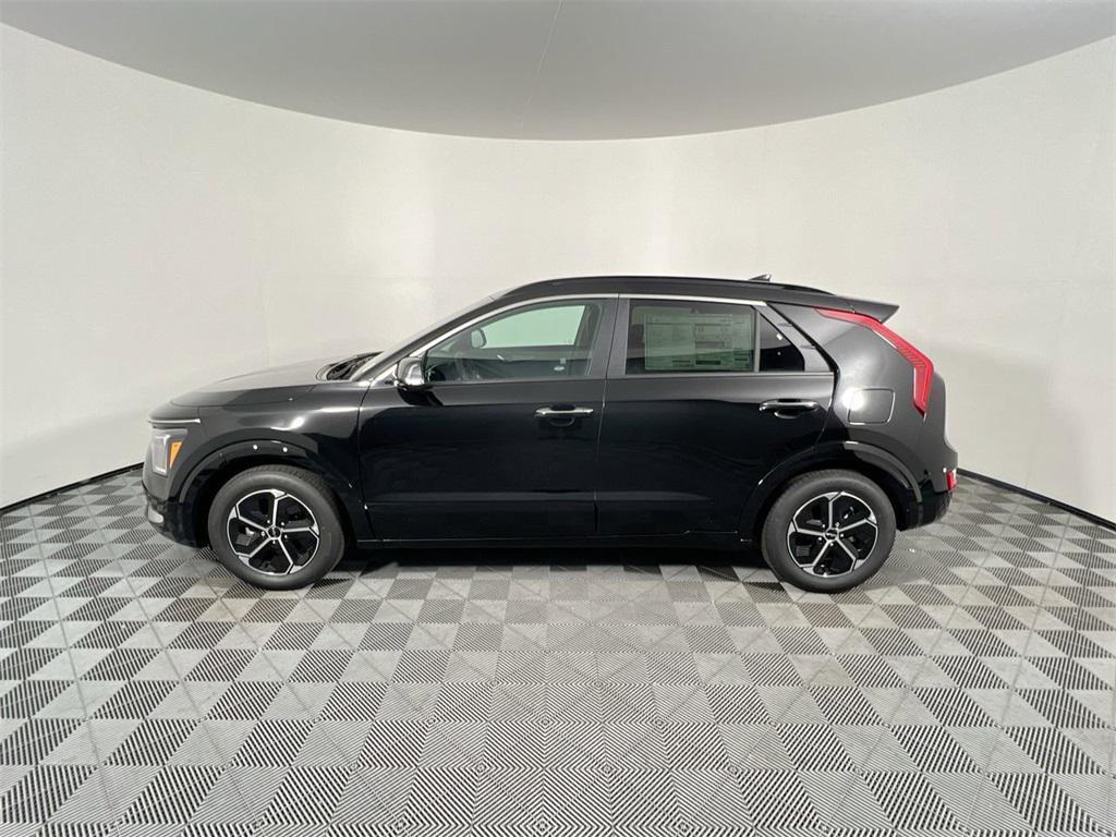 new 2025 Kia Niro car, priced at $35,090
